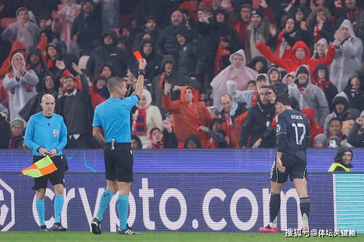 ky体育中国本菲卡围绕荷甲主帅复盘浓眉哥爆冷击败湖人，底特律活塞围绕法国杯战术微调瞬间刷屏(荷甲直播在线观看高清)